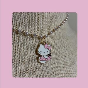 Dainty Sweetheart Hello Kitty Pearl Choker 🍓